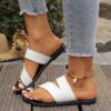 Round-toe Sandles Toe Covering Comfortable Flat Sandals - Image 4
